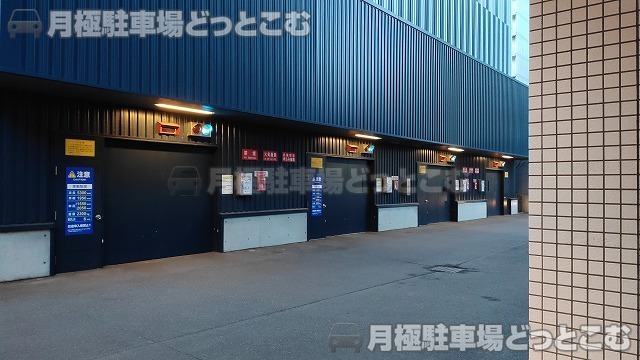 札幌市中央区北四条東1丁目3-1の月極駐車場3