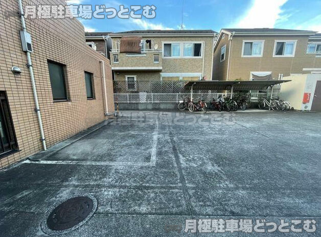 武蔵村山市大南3丁目92-1の月極駐車場2