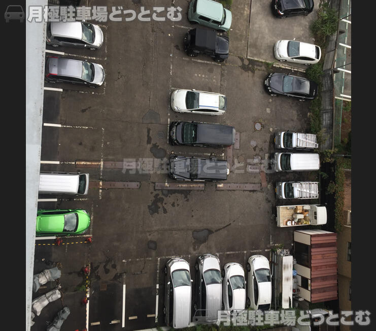 杉並区下高井戸2-10-21の月極駐車場2
