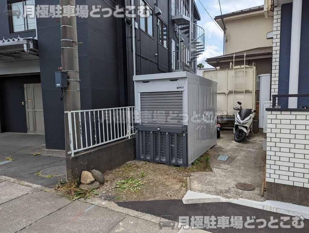 府中市住吉町3丁目2-5の月極駐車場2