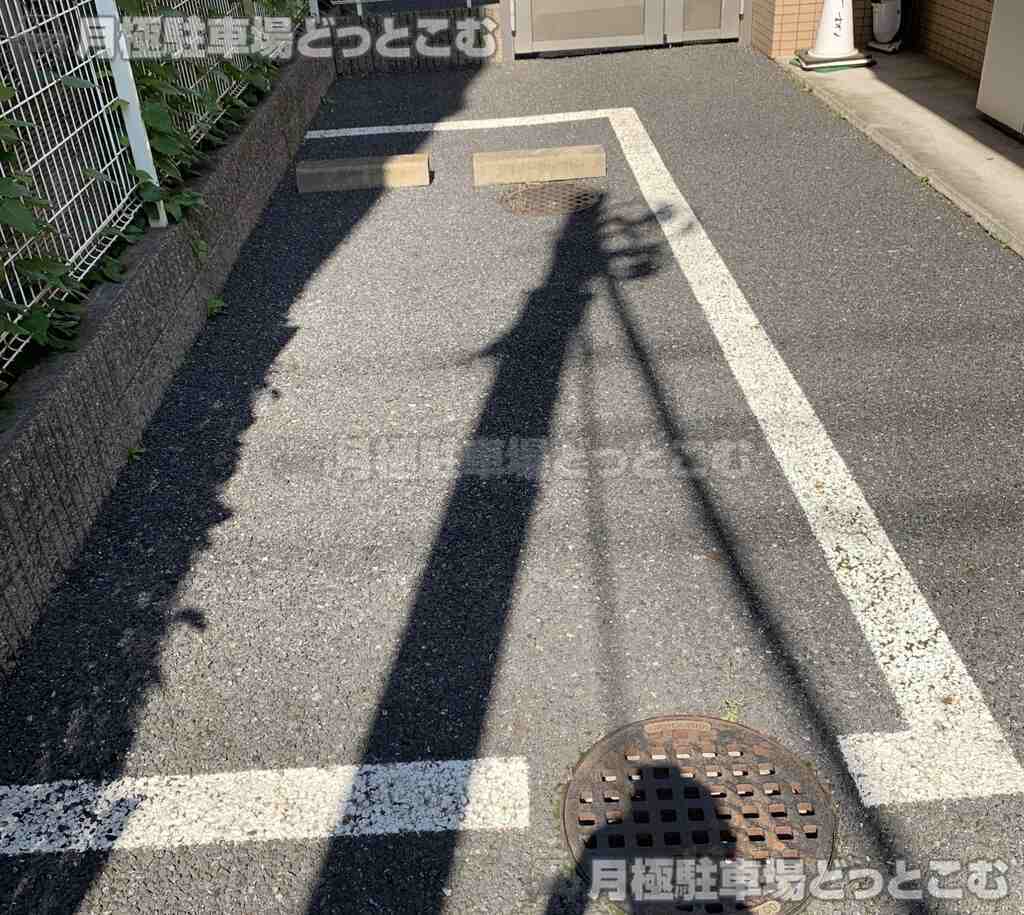 大田区仲池上2丁目21-14の月極駐車場2