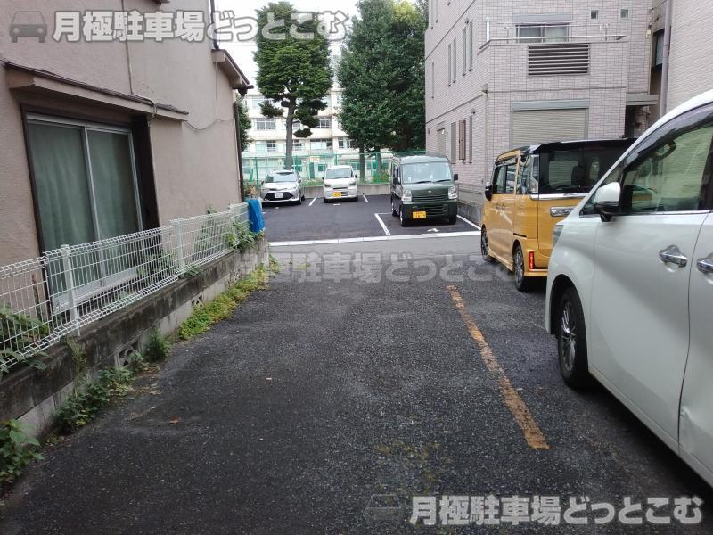 板橋区大山東町48-6の月極駐車場2