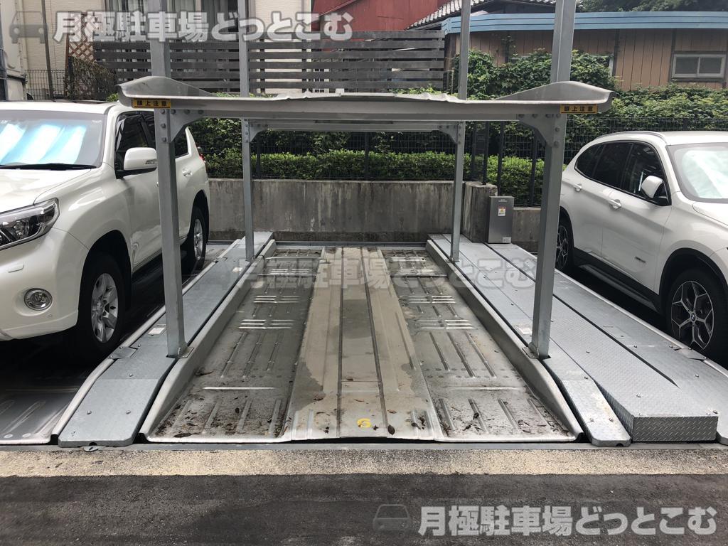 世田谷区用賀2-18-13の月極駐車場4