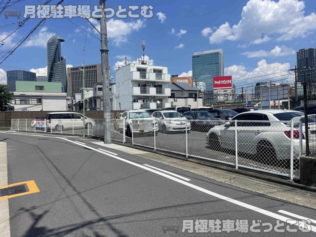 名古屋市中村区太閤1-1502番2の月極駐車場6