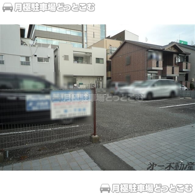 静岡市葵区西門町5-10の月極駐車場2