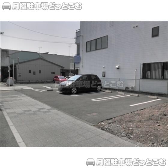 静岡市葵区田町3丁目8-1の月極駐車場2