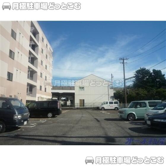 静岡市葵区南安倍1丁目7-8の月極駐車場1