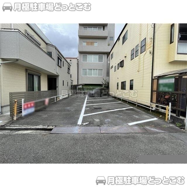 静岡市葵区富士見町11-1の月極駐車場1