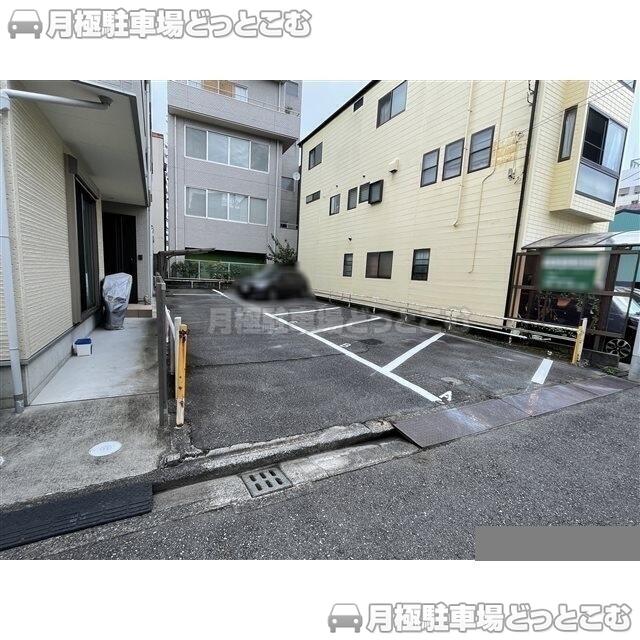 静岡市葵区富士見町11-1の月極駐車場2