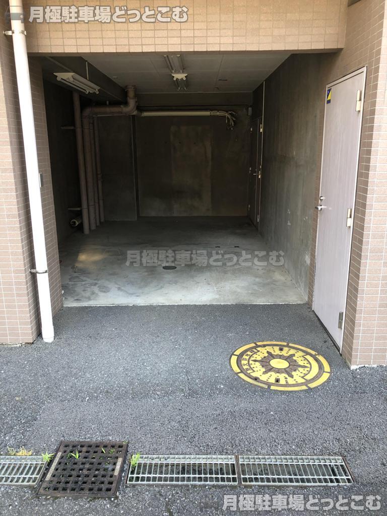 北区赤羽西1-30-11の月極駐車場2