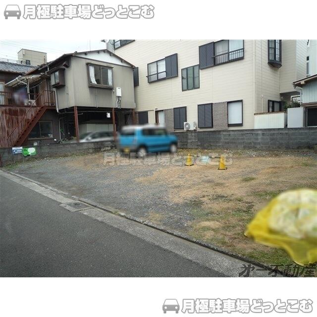 静岡市葵区田町4丁目51-5の月極駐車場1