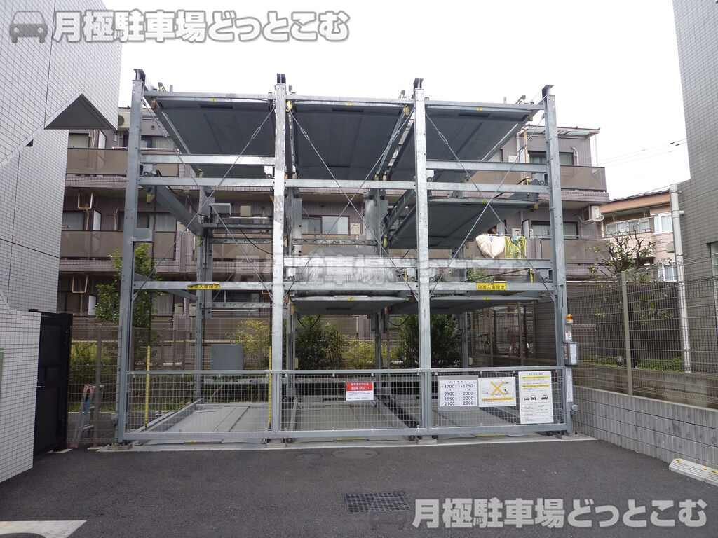 川崎市高津区梶ケ谷1-1-2の月極駐車場1