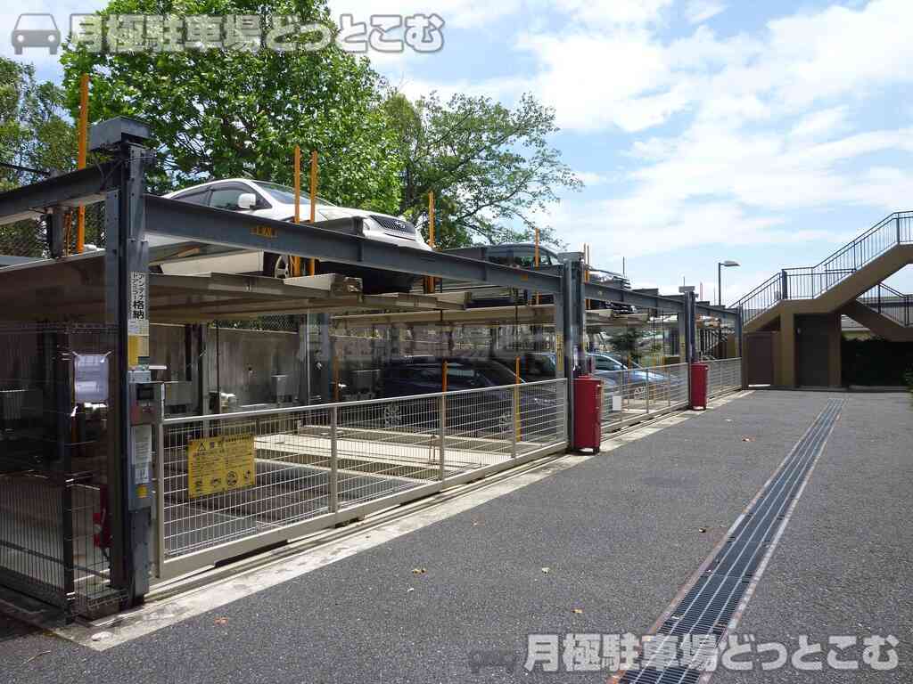 横浜市青葉区しらとり台21-4付近の月極駐車場1