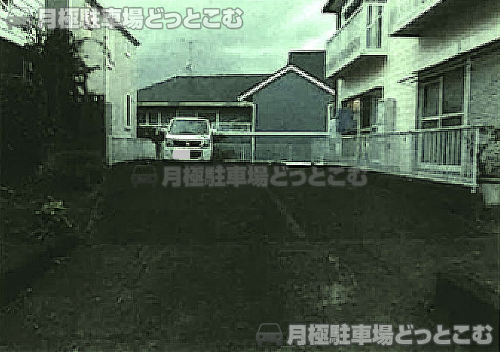 八王子市緑町771-6付近の月極駐車場1