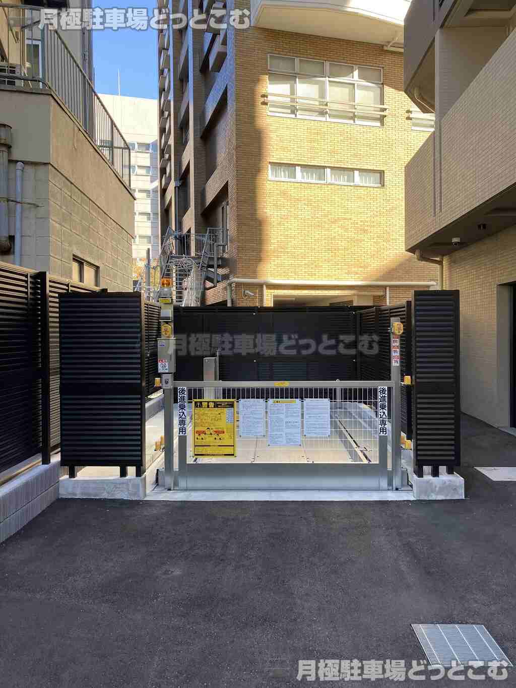 川崎市川崎区南町16-19付近の月極駐車場3