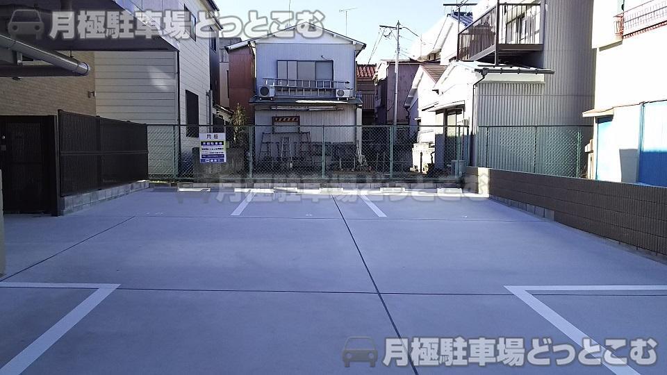 横浜市磯子区丸山2-23-5の月極駐車場3