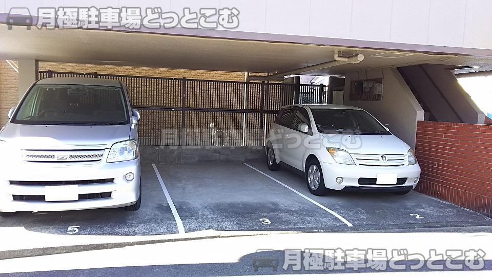 横浜市磯子区丸山2-23-5の月極駐車場3