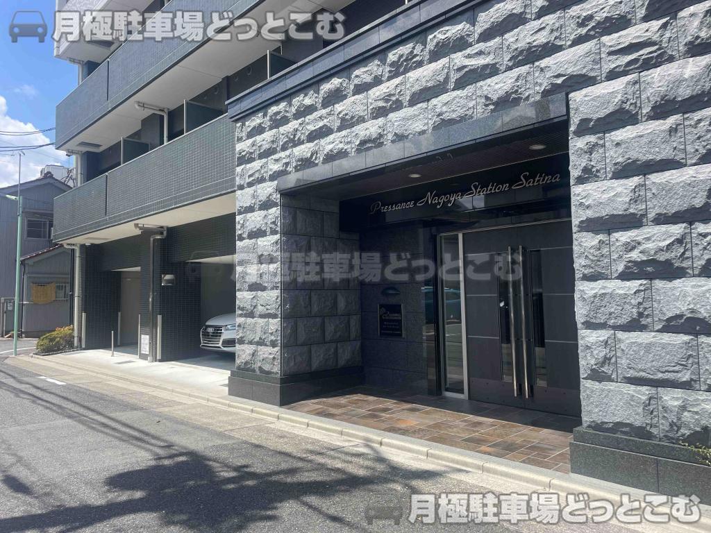 名古屋市中村区則武2の月極駐車場1