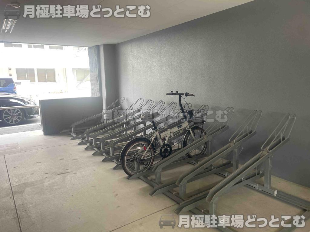 名古屋市中村区亀島2の月極駐車場3