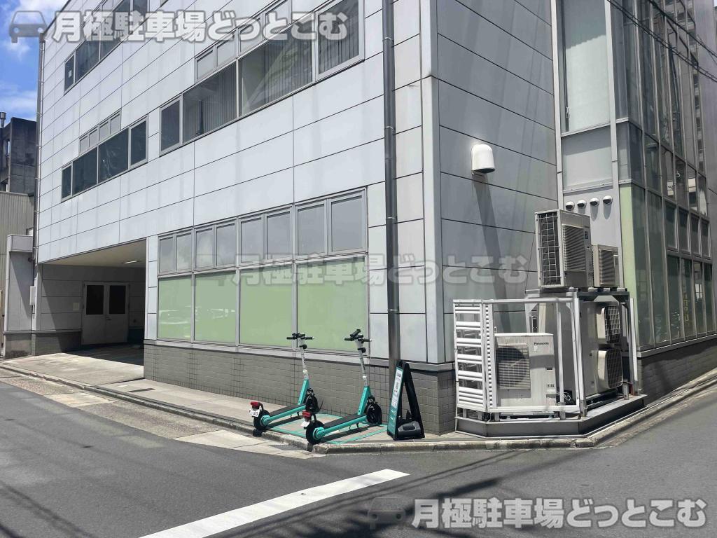 名古屋市中村区名駅南1の月極駐車場1