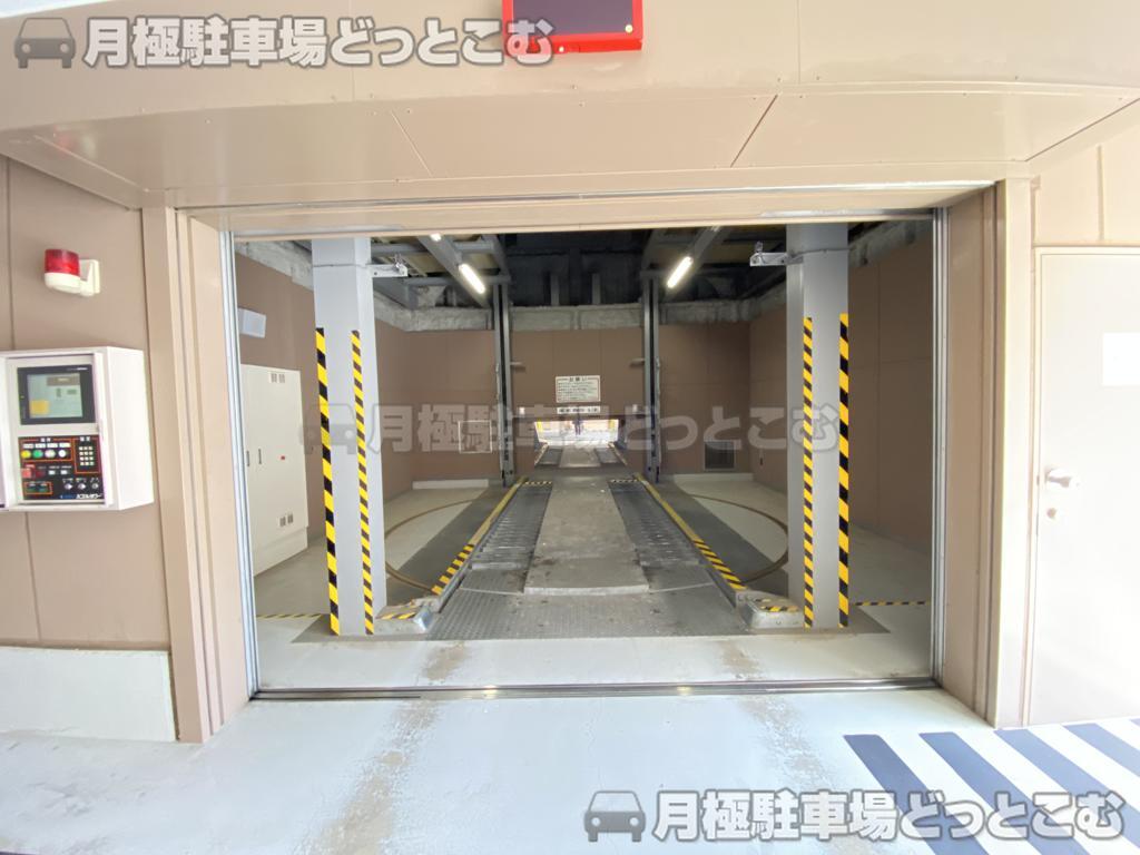 郡山市駅前1-1-17の月極駐車場3