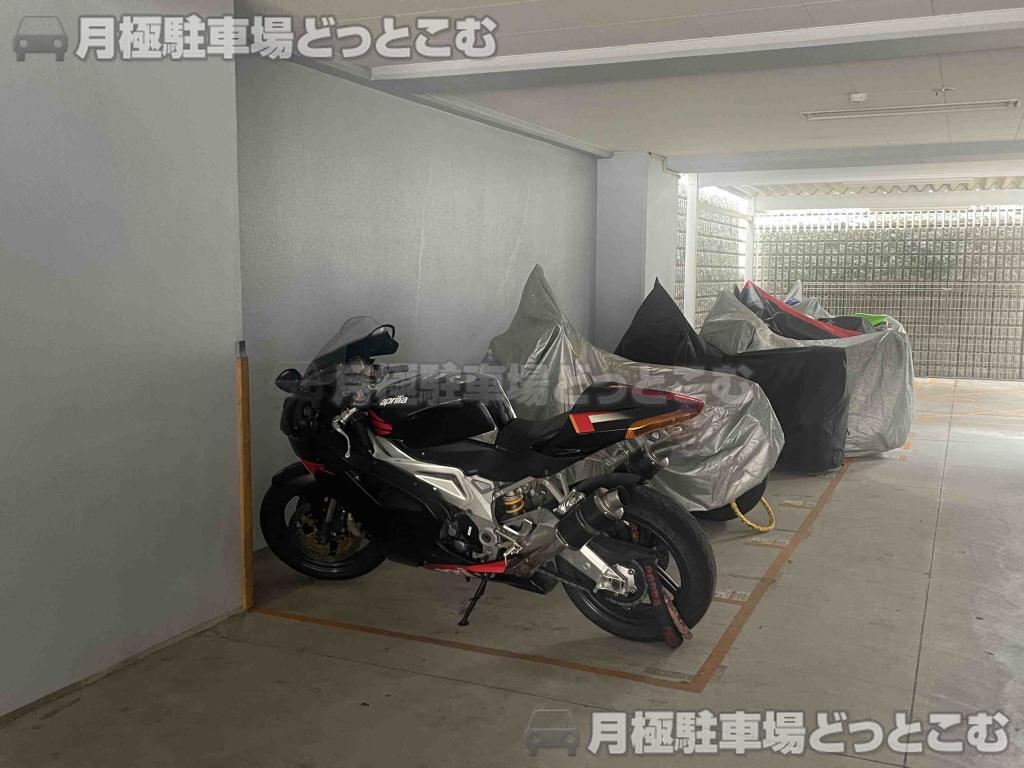 名古屋市中村区井深町の月極駐車場2