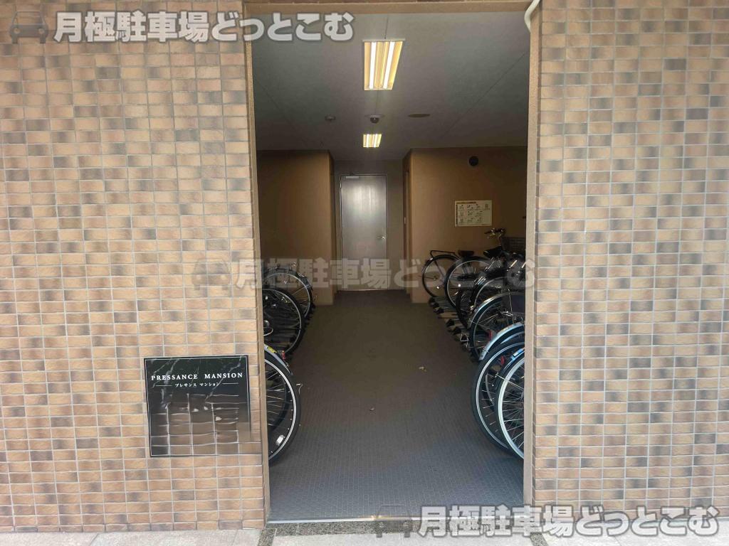 名古屋市中村区太閤通3の月極駐車場2