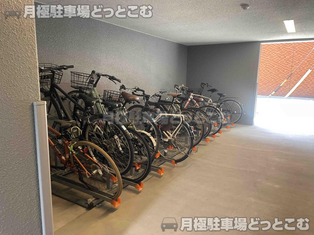 名古屋市中村区竹橋町の月極駐車場6