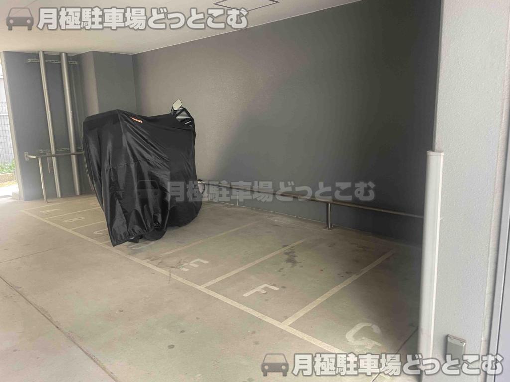 名古屋市中村区亀島2の月極駐車場5