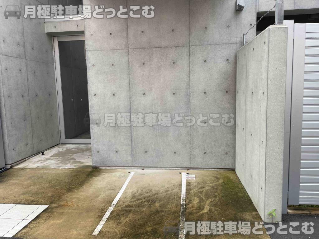 名古屋市中村区塩池町3の月極駐車場3