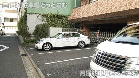 横浜市西区浅間町4-331-5の月極駐車場3