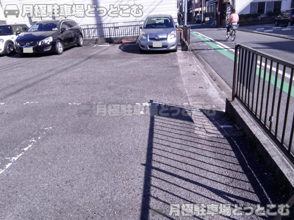 名古屋市北区杉栄町3丁目55-3,55-4,55-5の月極駐車場8
