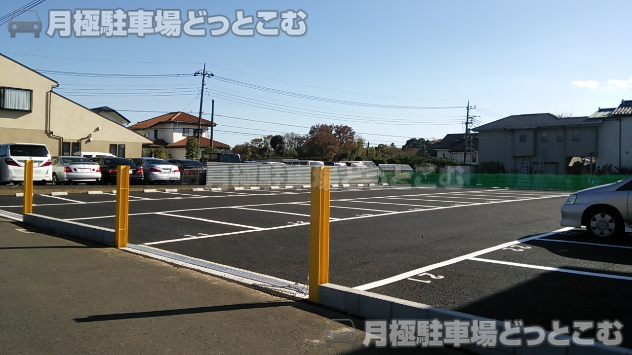 横浜市港北区新吉田町4260-2の月極駐車場1
