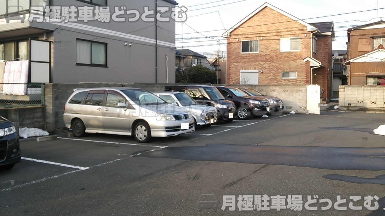 横浜市鶴見区北寺尾3-16の月極駐車場1
