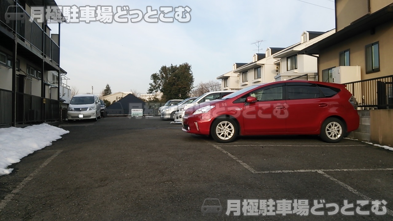 横浜市鶴見区北寺尾3-19-の月極駐車場1