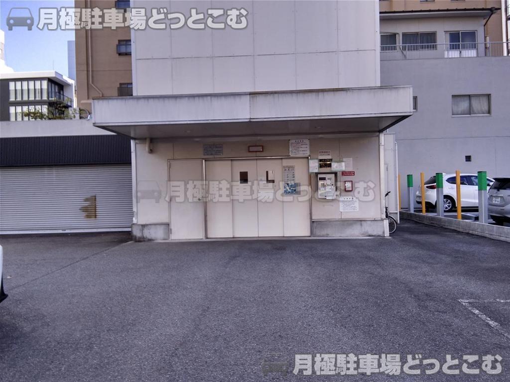 名古屋市中区丸の内1丁目1006-2の月極駐車場2