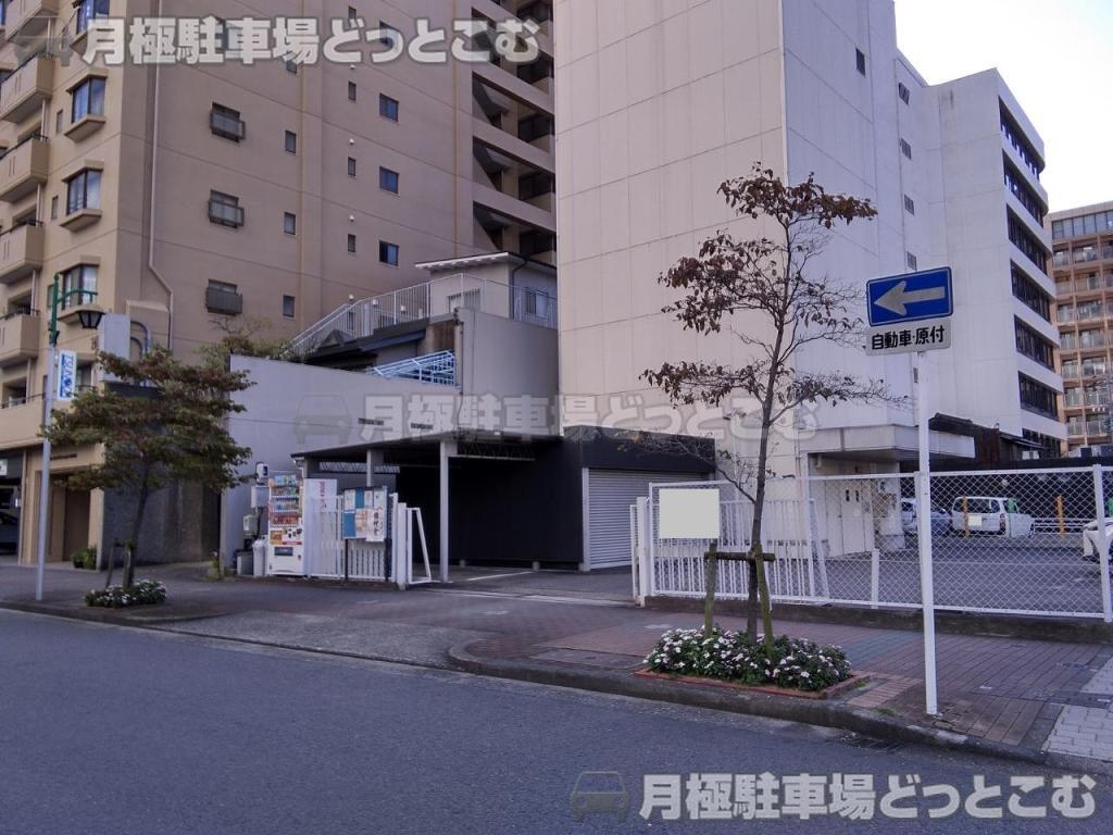 名古屋市中区丸の内1丁目1006-2の月極駐車場8
