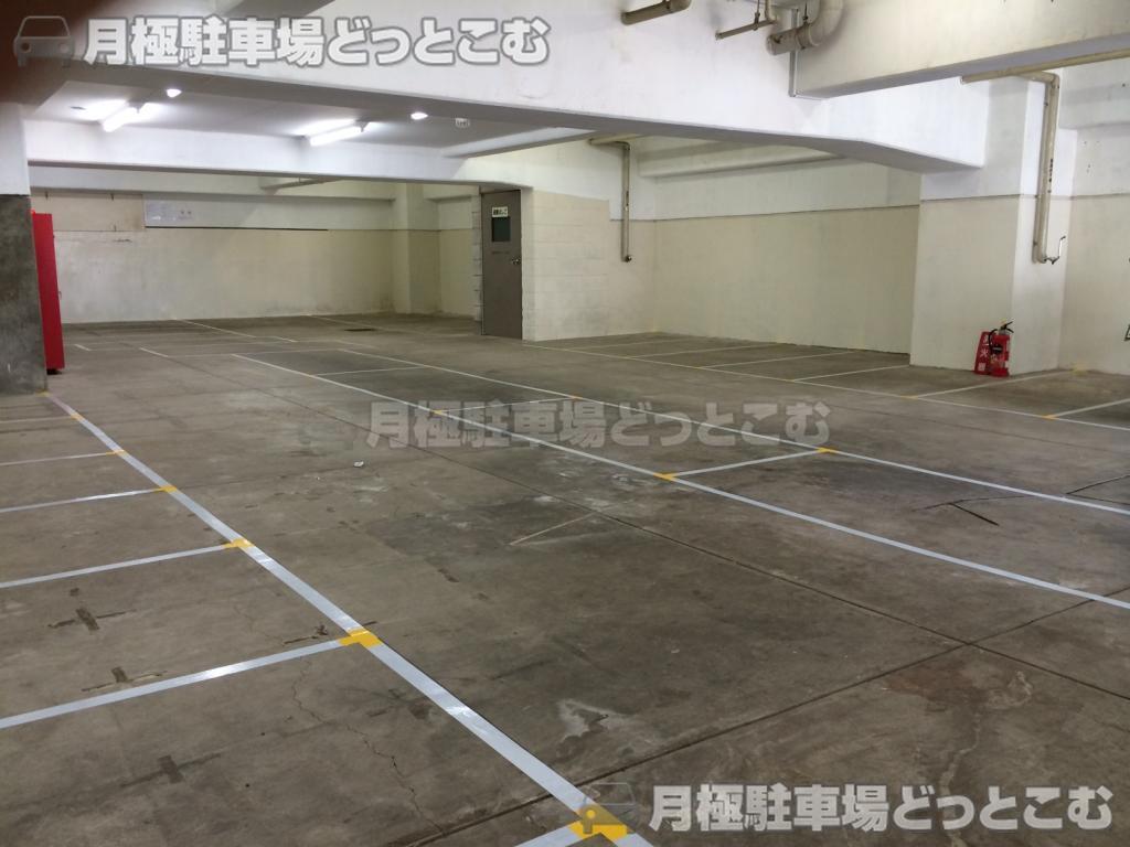 横浜市南区永楽町2-20-3の月極駐車場2