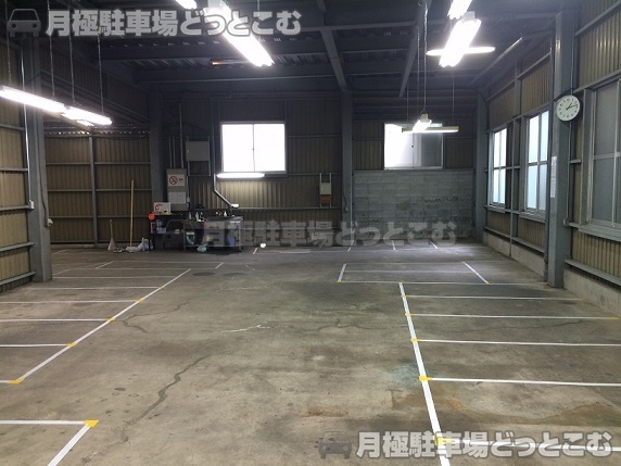 川崎市川崎区桜本1-20-26の月極駐車場2