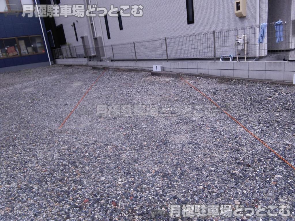 名古屋市中川区高畑2丁目354の月極駐車場3