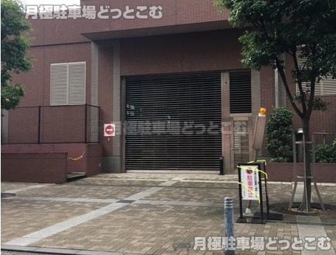 川崎市幸区大宮町9-1の月極駐車場1
