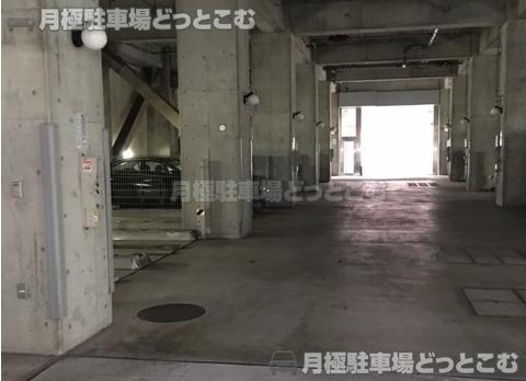 川崎市幸区大宮町9-1の月極駐車場3