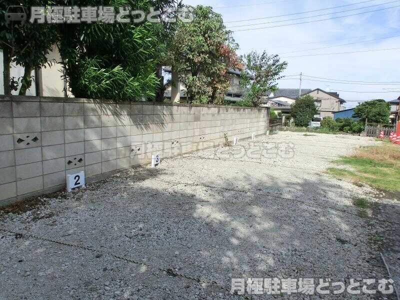 前橋市総社町植野645-2の月極駐車場3