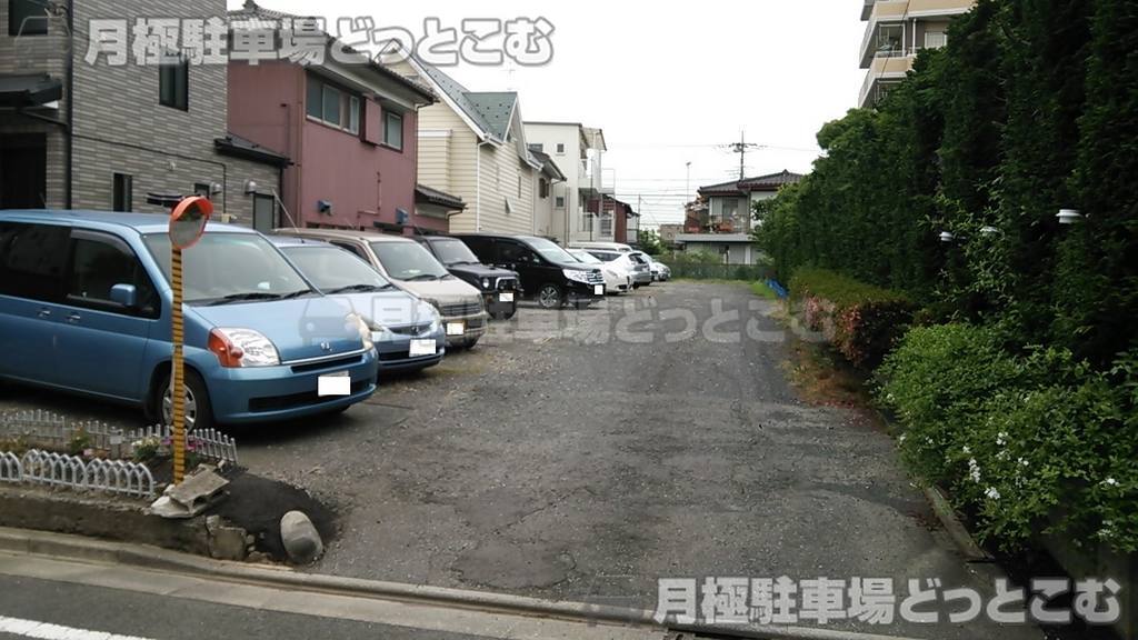 川崎市幸区東小倉15番の月極駐車場1